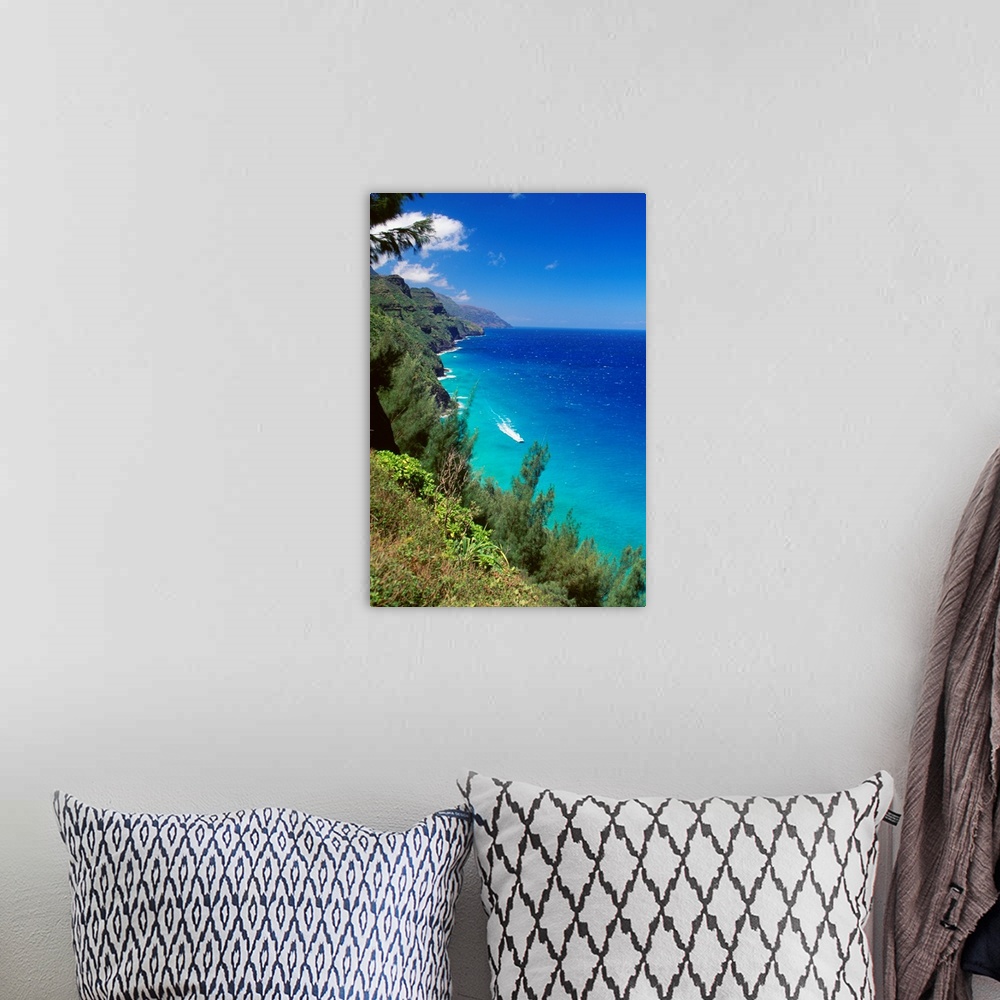 A bohemian room featuring Hawaii, Kauai, Napali Coast, Dramatic Cliffs, Ocean