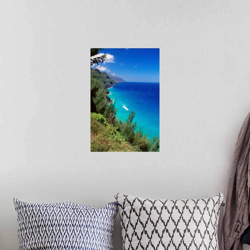 A bohemian room featuring Hawaii, Kauai, Napali Coast, Dramatic Cliffs, Ocean