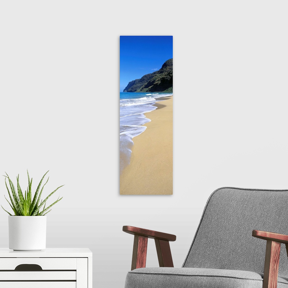 A modern room featuring Hawaii, Kauai, Polihale Beach Shoreline View With Clear Blue Sky