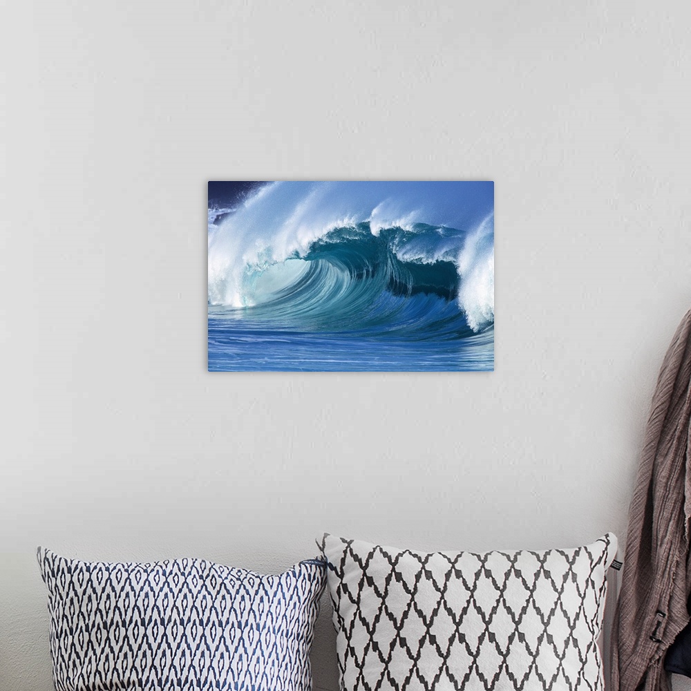 A bohemian room featuring Hawaii, Large Wave Curling