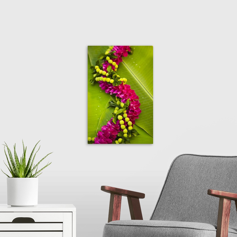 A modern room featuring Hawaii, Oahu, Orchid Lei On Banana Leaves