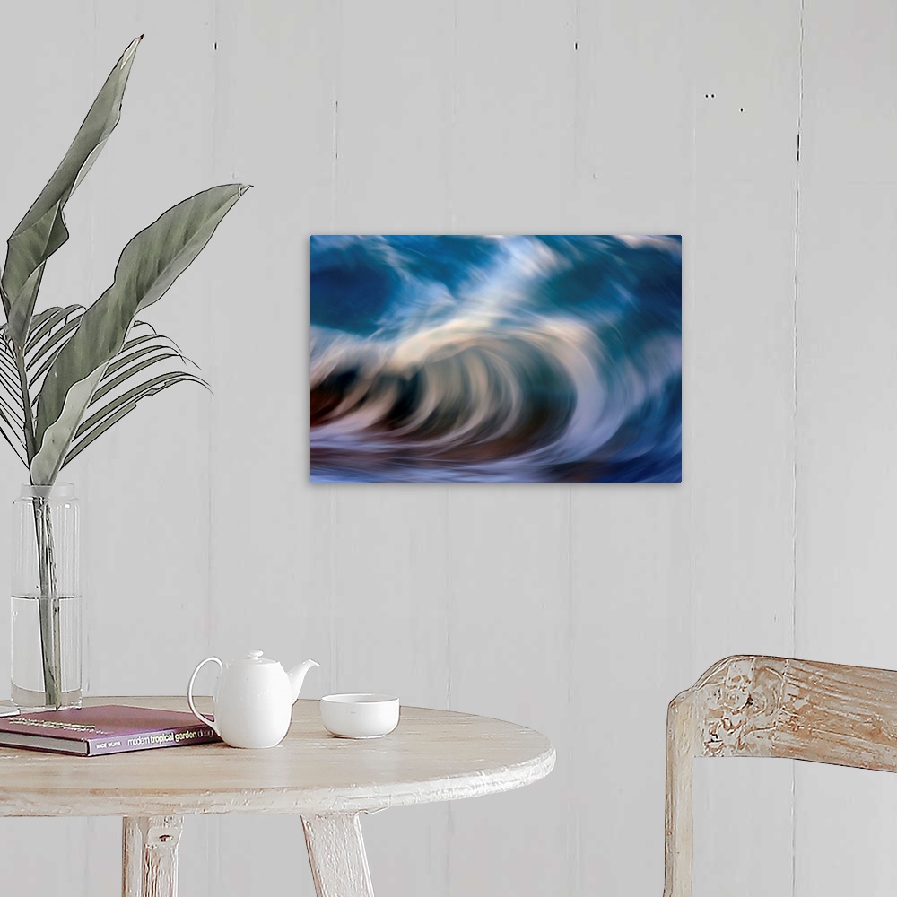 A farmhouse room featuring Ocean wave blurred by motion; Hawaii, United States of America