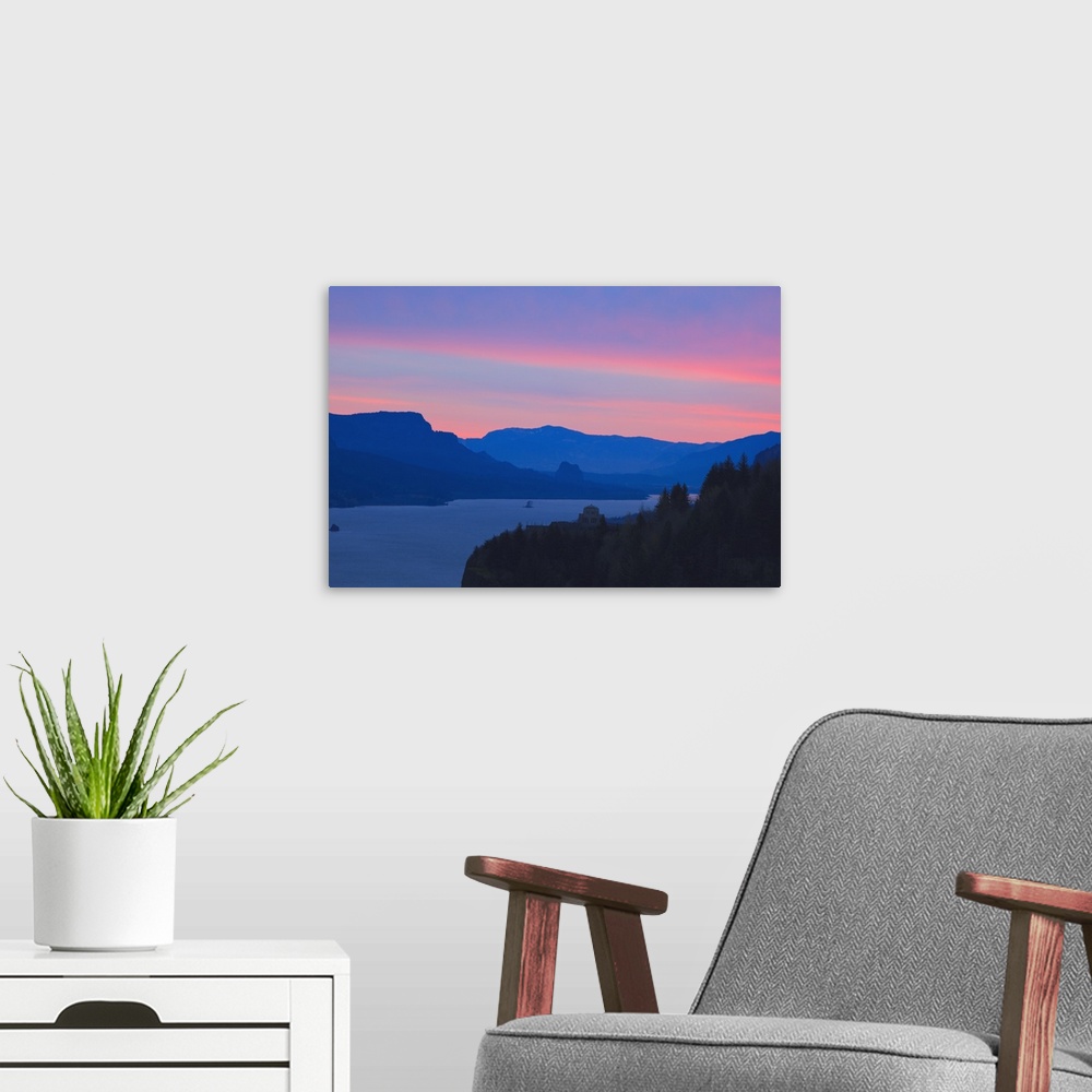 A modern room featuring Sunset, Oregon, United States of America