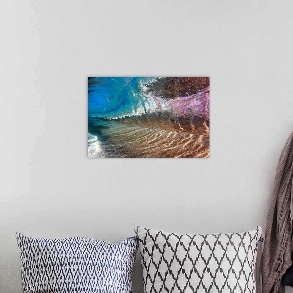 A bohemian room featuring Underwater view of a breaking wave, Hawaii, United States of America.