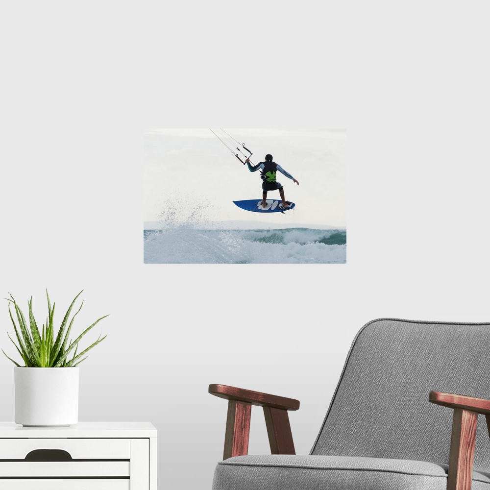 A modern room featuring Wakeboarding, Dos Mares Beach Tarifa Spain