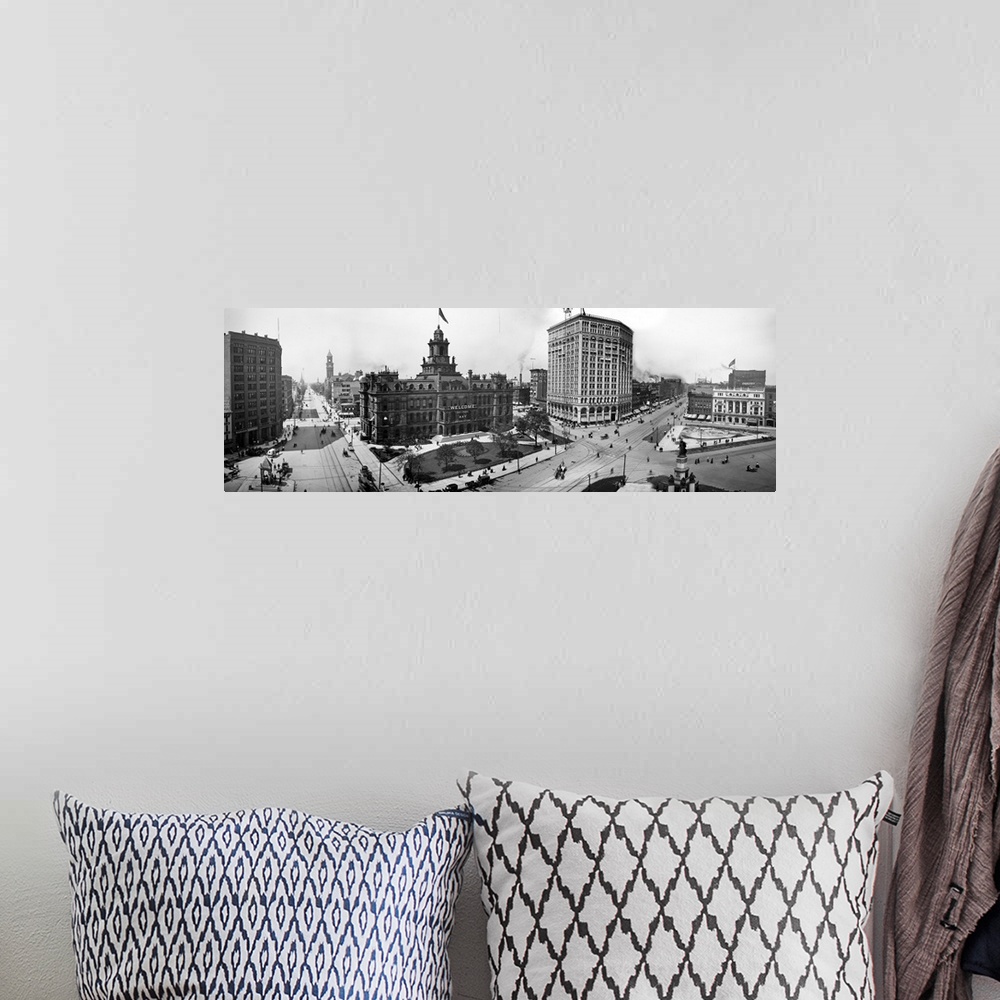 A bohemian room featuring City Hall and Campus Martius, Detroit