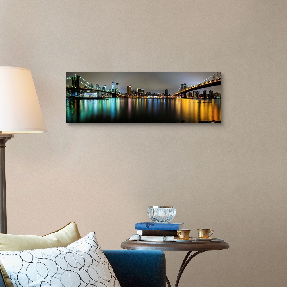 A traditional room featuring Brooklyn Bridge And Manhattan Bridge Panoramic View