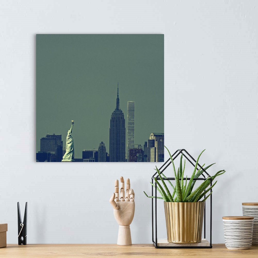 A bohemian room featuring Statue Of Liberty And Empire State Buillding