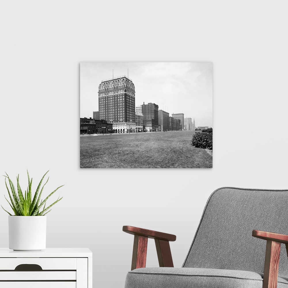A modern room featuring Vintage photograph of Michigan Avenue and Grant Park, Chicago, Illinois