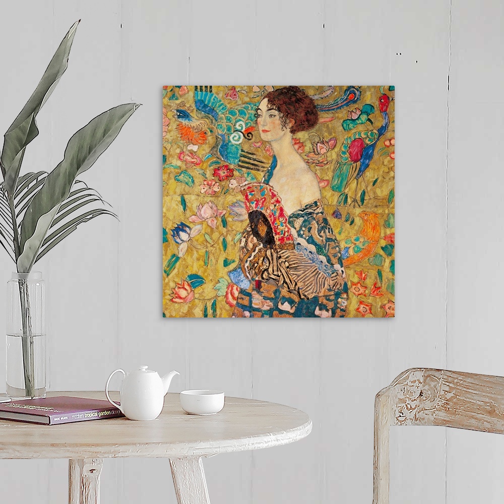 A farmhouse room featuring Donna con ventaglio (Woman with Fan) by Gustav Klimt