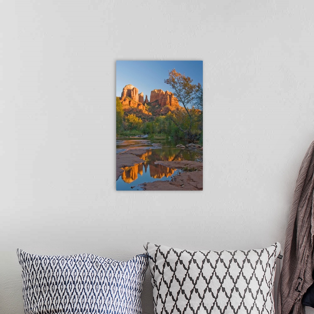A bohemian room featuring Arizona, Sedona, Crescent Moon Recreation Area, Red Rock Crossing, Oak Creek with Cathedral Rock.