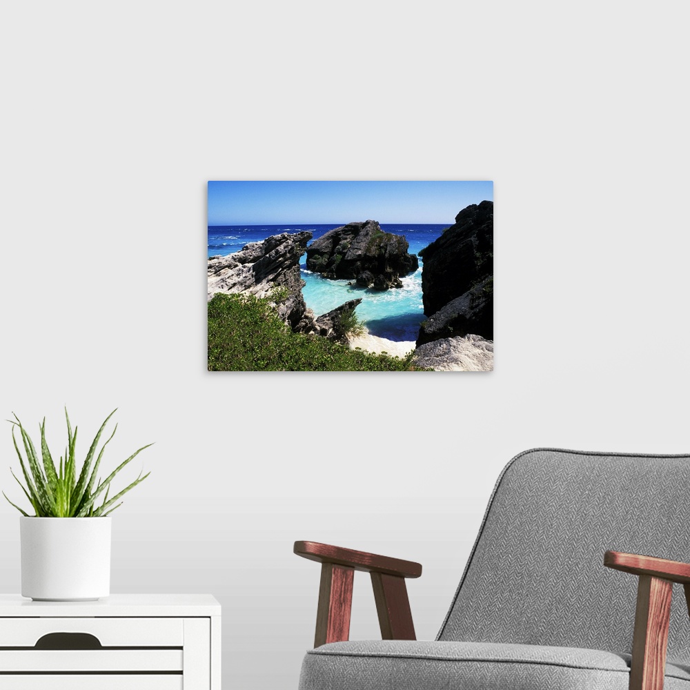 A modern room featuring Beautiful beach at Jobson's Cove in Bermuda.