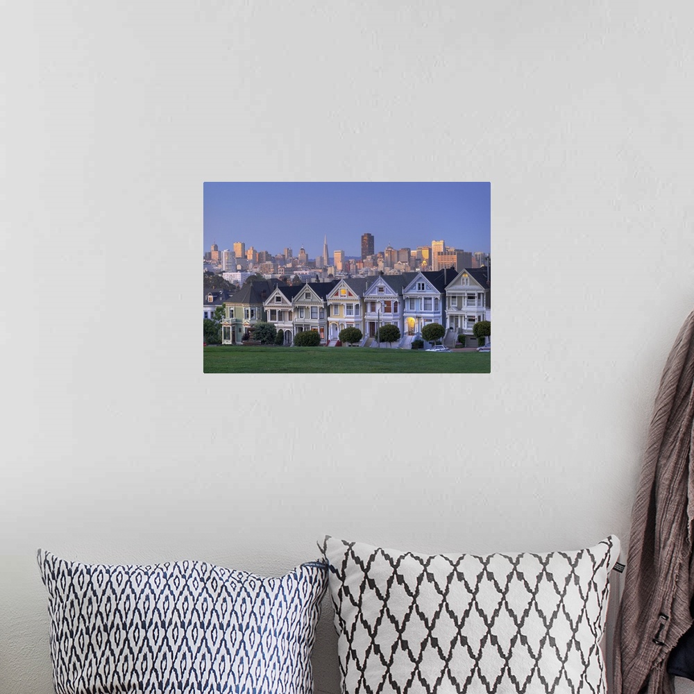 A bohemian room featuring USA, California, San Francisco. Famous view of the city from Alamo Square Park.