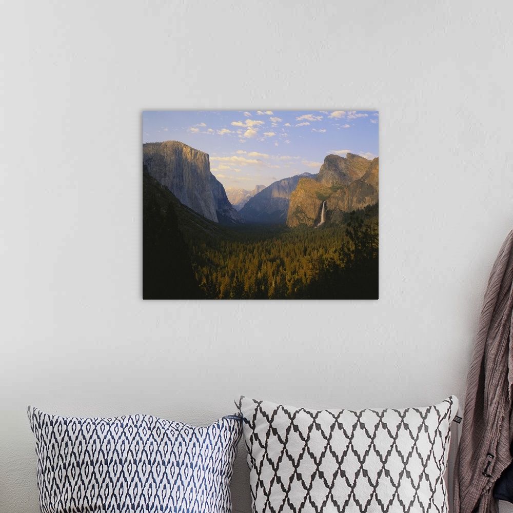 A bohemian room featuring California, Yosemite National Park, Yosemite Valley and Bridalveil falls
