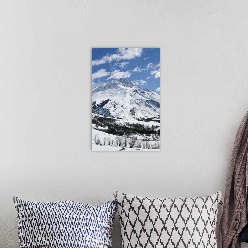 A bohemian room featuring France, French Alps (Isere), Villar D'Arene, Mountain Peaks Along Route N91
