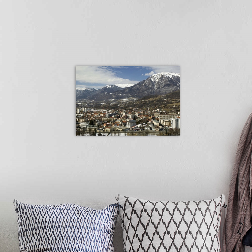 A bohemian room featuring France, French Alps (Savoie), Albertville, Town View