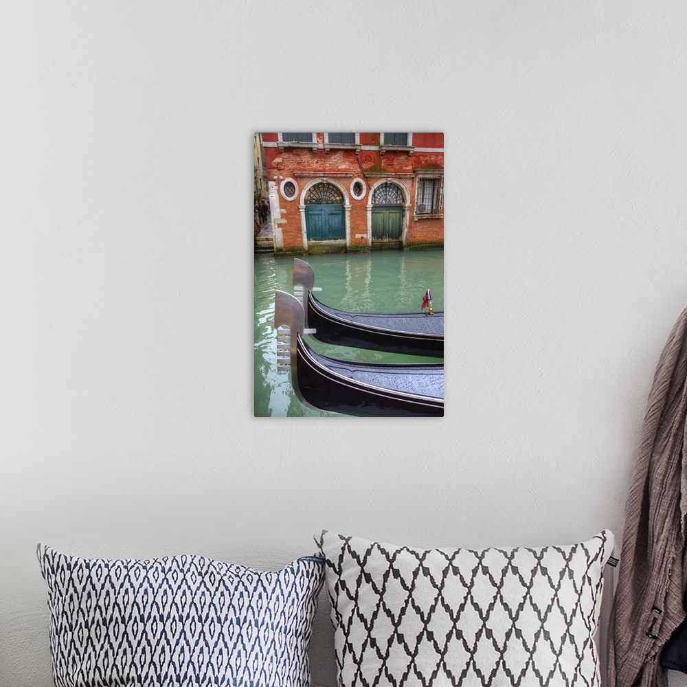 A bohemian room featuring Gondolas along the Grand Canal, Venice, Italy.