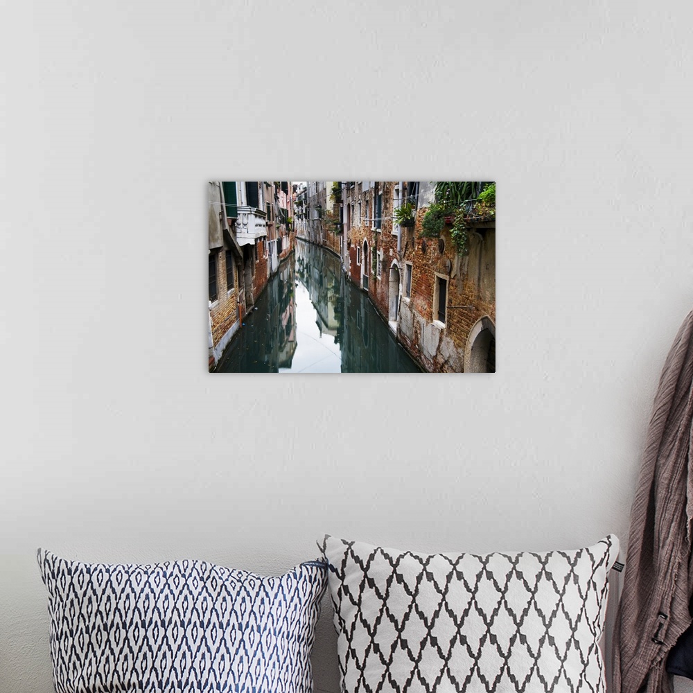 A bohemian room featuring Italy, Venice, Canal.