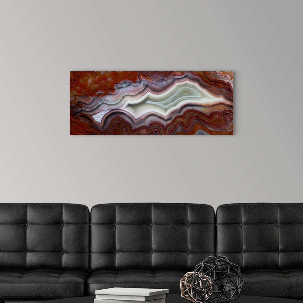 A modern room featuring Mexican Crazy Lace Agate