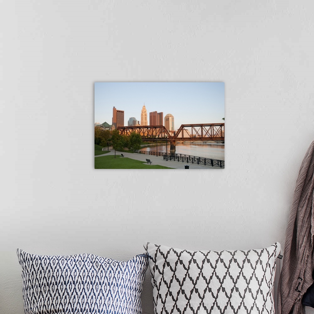 A bohemian room featuring USA, Ohio, Columbus: City skyline and the Scioto River.