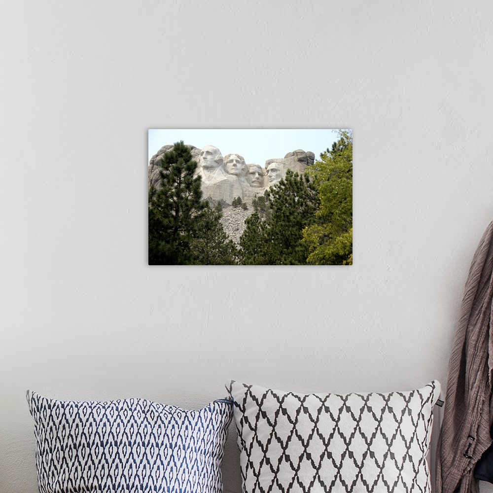 A bohemian room featuring North America, USA, South Dakota, Mount Rushmore National Memorial.