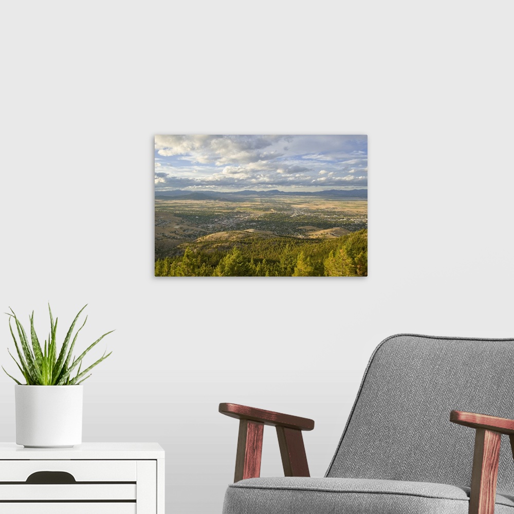 A modern room featuring View down upon the city of Helena Montana from Mount Ascension