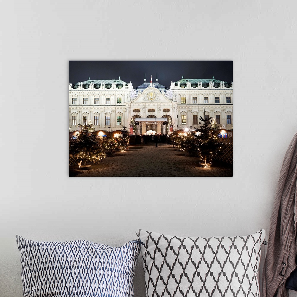A bohemian room featuring Austria, Vienna, Central Europe, Vienna, Belvedere Palace, Christmas market