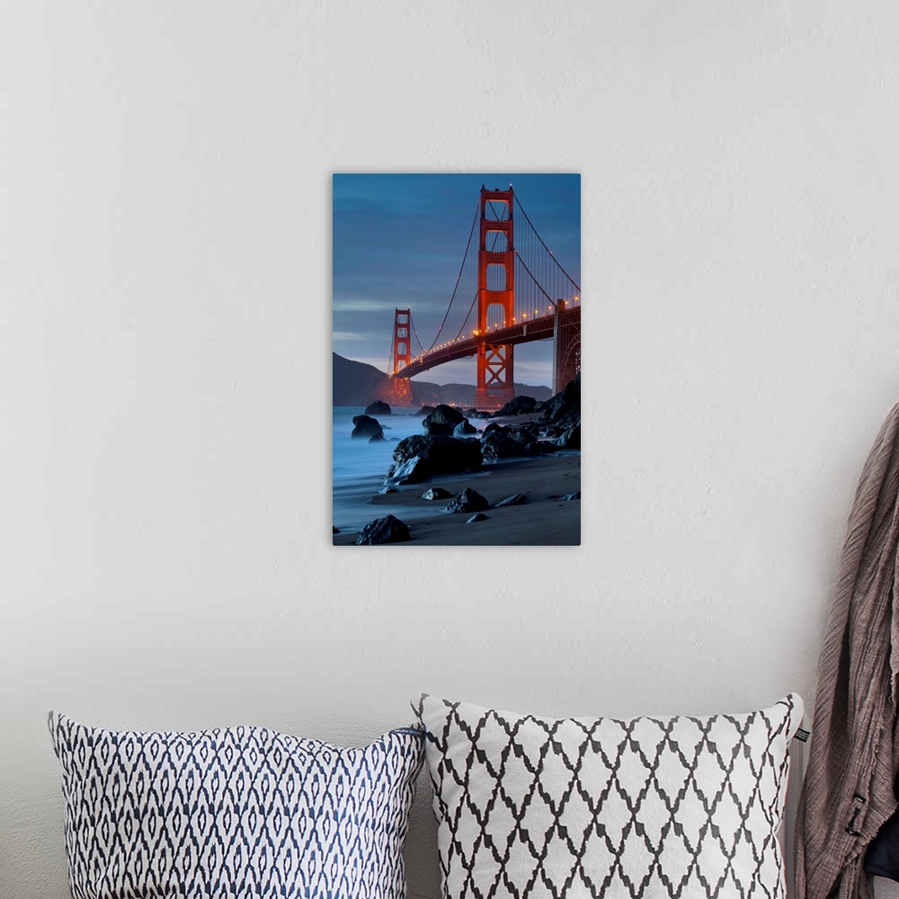 A bohemian room featuring USA, California, San Francisco, Golden Gate Bridge.