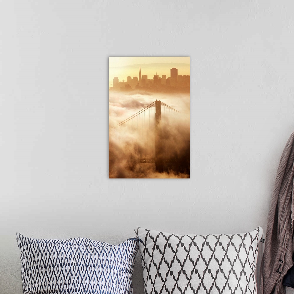 A bohemian room featuring California, San Francisco, Golden Gate Bridge and skyline