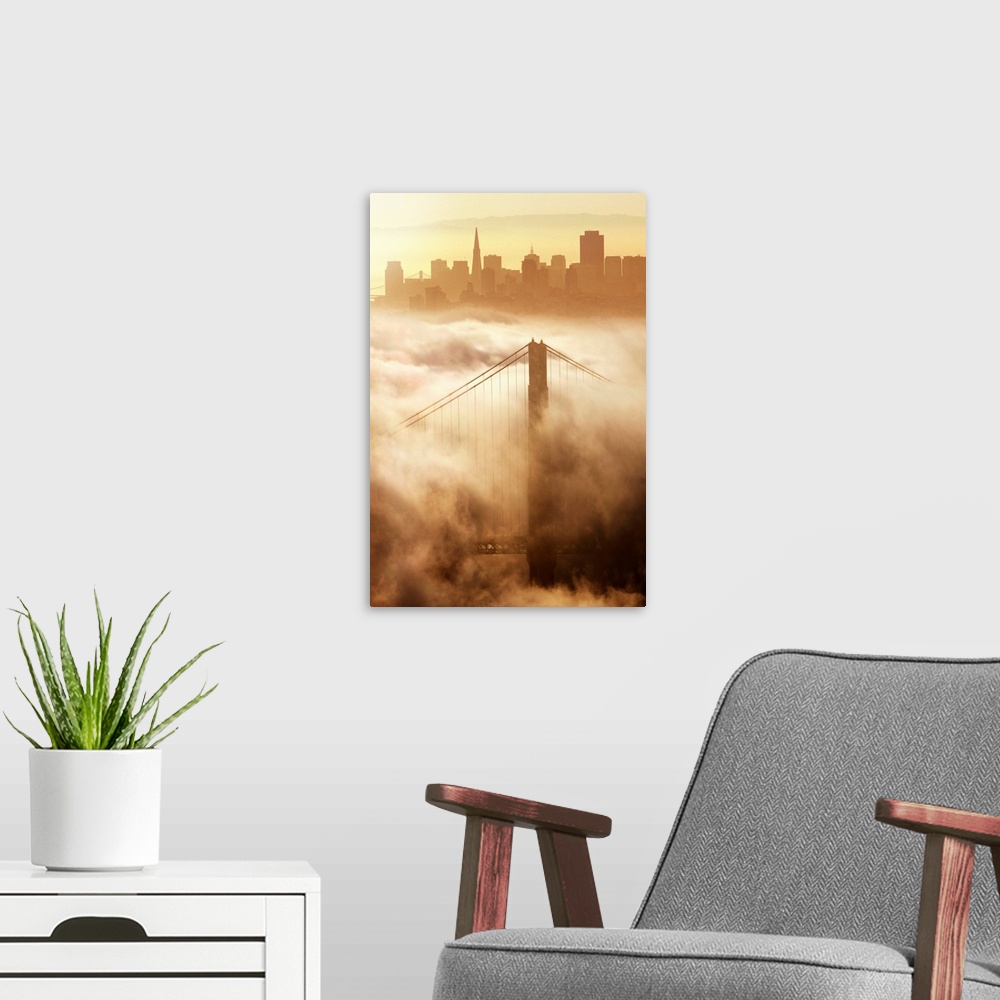 A modern room featuring California, San Francisco, Golden Gate Bridge and skyline