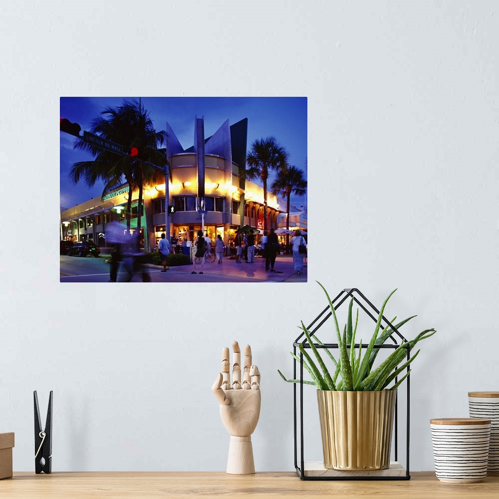 A bohemian room featuring Florida, Miami, Lincoln Road, Starbucks Cafe