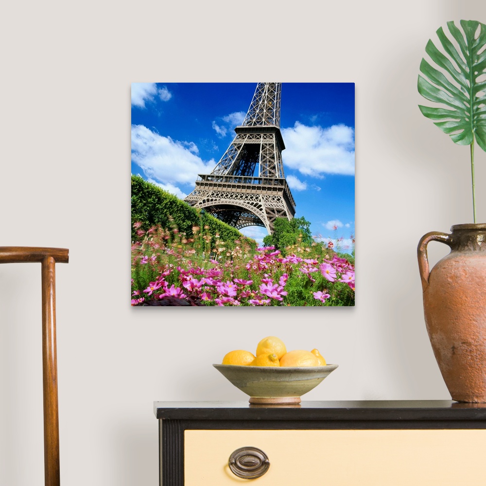A traditional room featuring France, Paris, Eiffel Tower