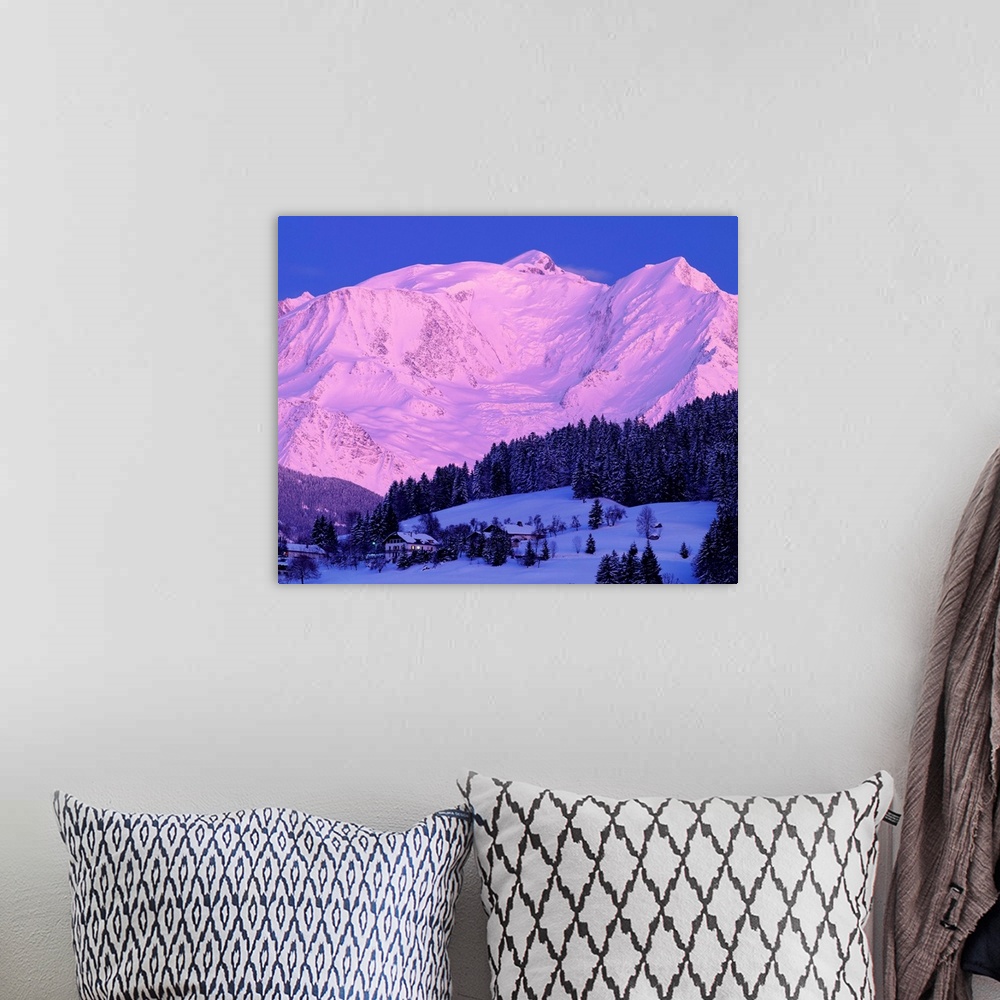 A bohemian room featuring France, Rhone-Alpes, Mont-Blanc, sunset