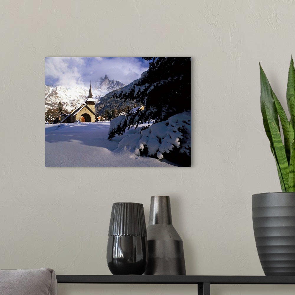 A modern room featuring France, Rhone-Alpes, view towards Aiguille Verte mountain