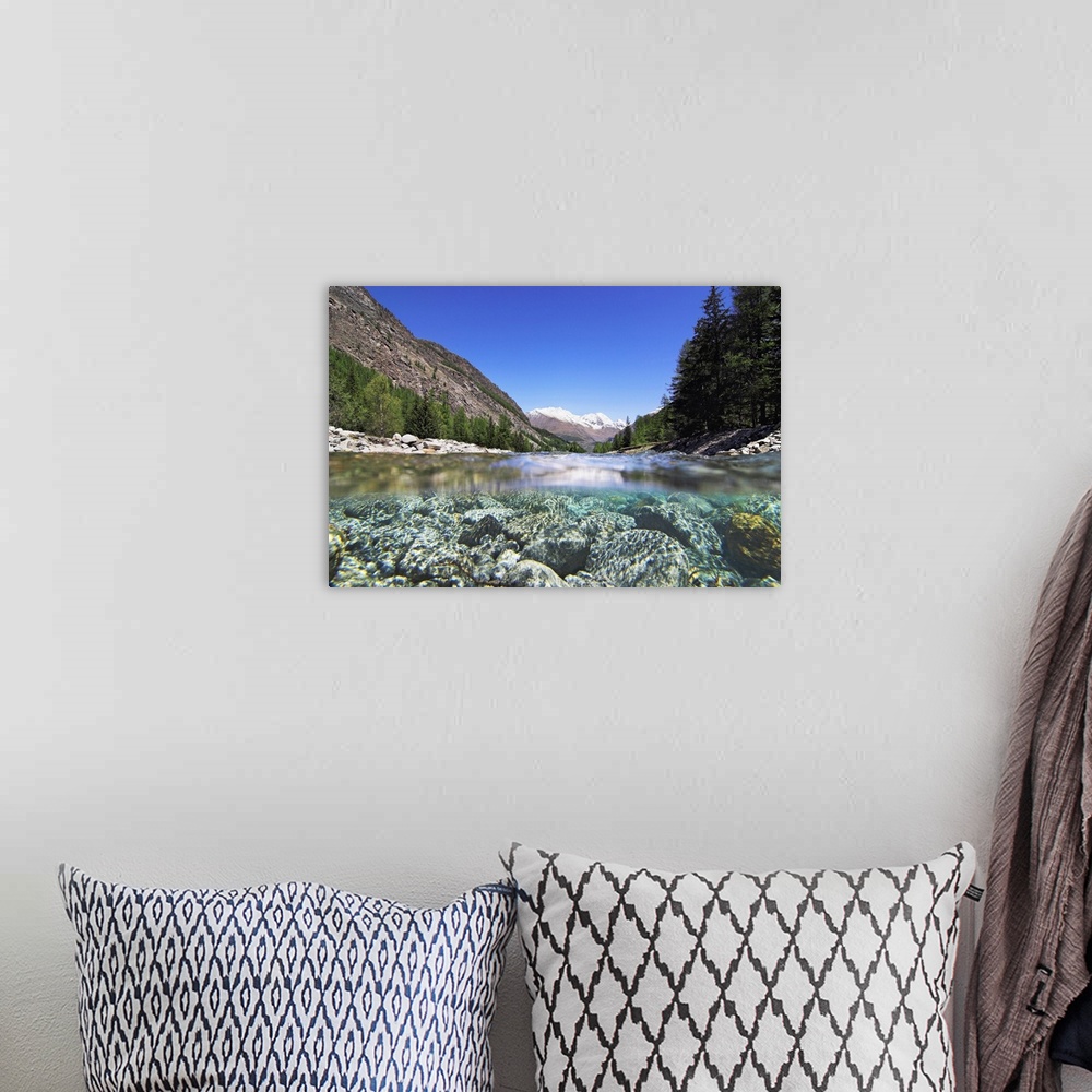 A bohemian room featuring Italy, Aosta Valley, The stream on the bottom of the valley