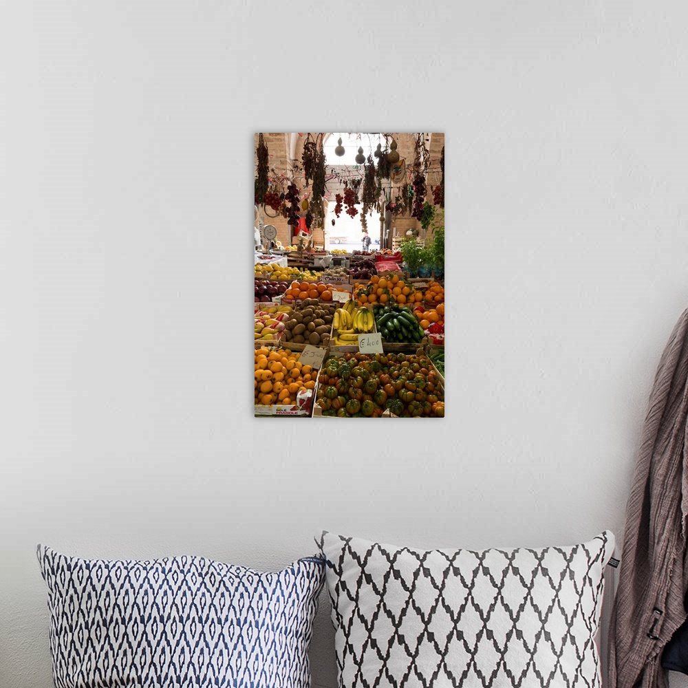 A bohemian room featuring Italy, Bari district, Bari, The green, market along the Lungomare Imperatore Augusto