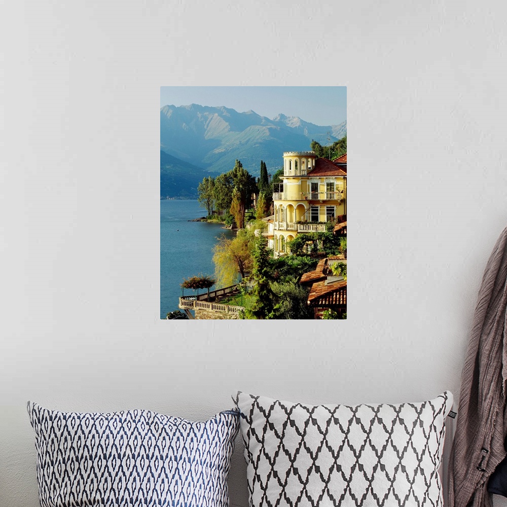 A bohemian room featuring Italy, Lake Como, Corenno Plinio, villa