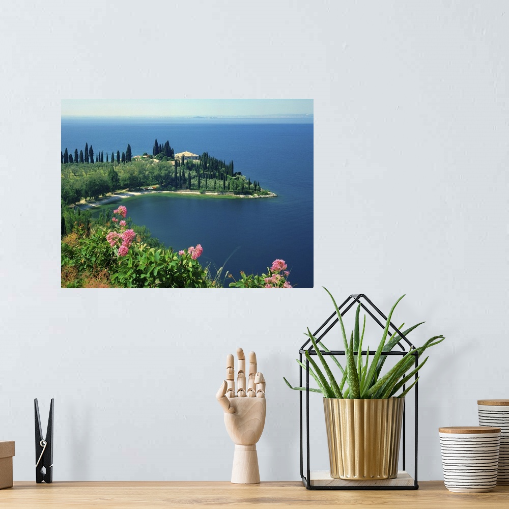 A bohemian room featuring Italy, Lake Garda, Punta San Vigilio, Baia delle Sirene