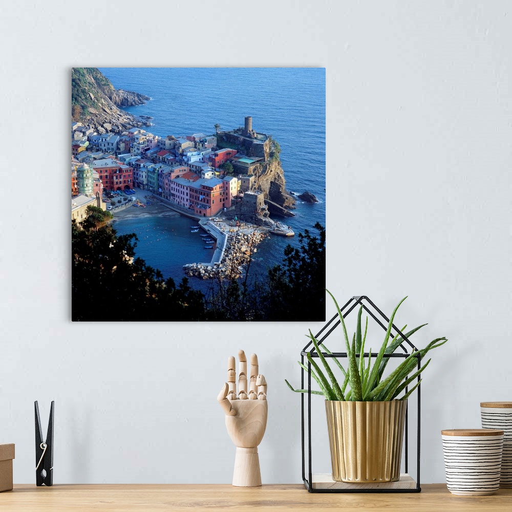 A bohemian room featuring Italy, Liguria, Cinque Terra, Vernazza