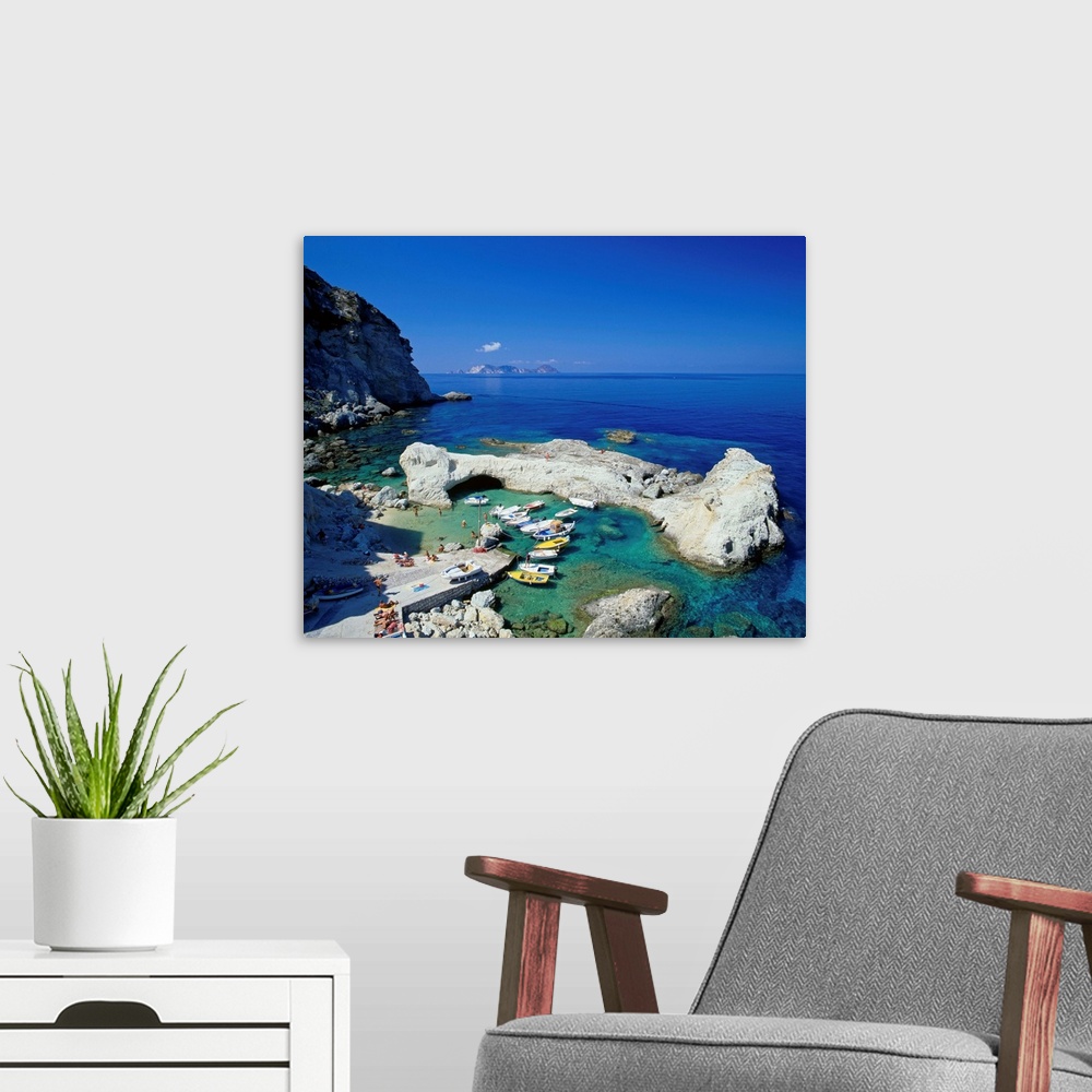 A modern room featuring Italy, Pontine Islands, Ponza, Cala Fonte