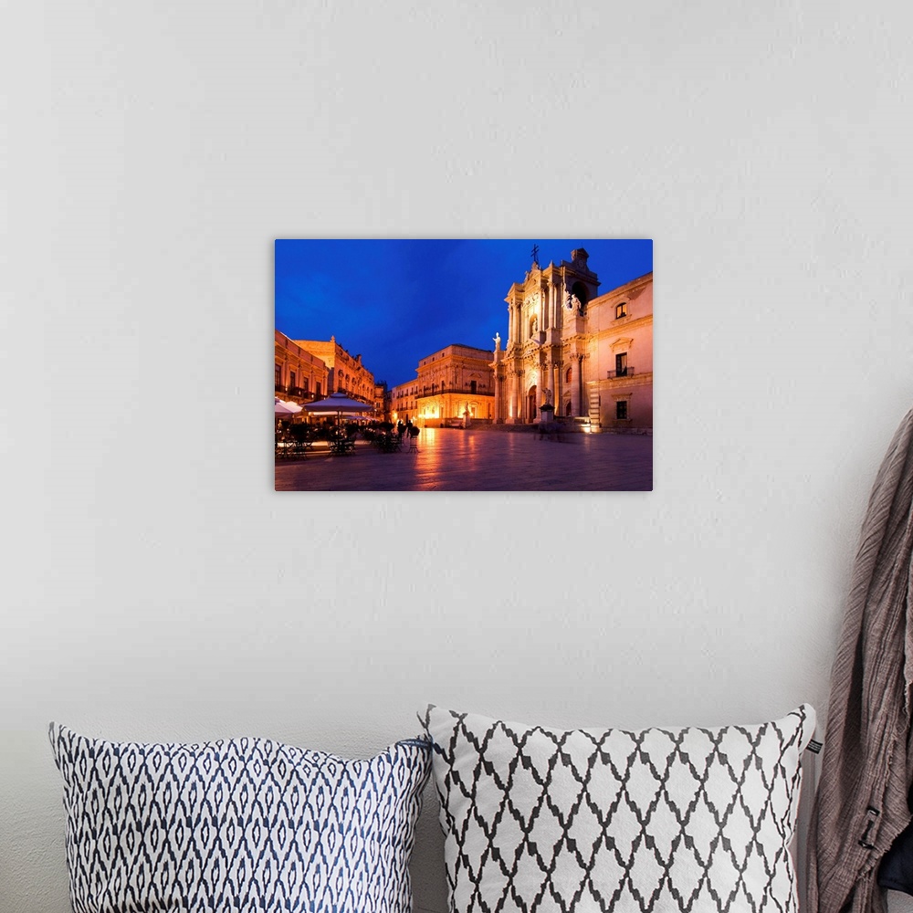 A bohemian room featuring Italy, Sicily, Siracusa, Ortigia, Piazza Duomo and cathedral