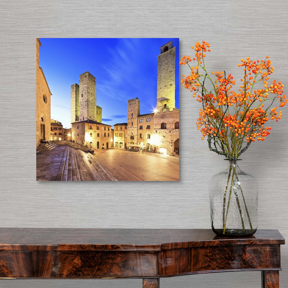 A traditional room featuring Italy, Tuscany, Mediterranean area, Siena district, Val d'Elsa, San Gimignano, Cathedral