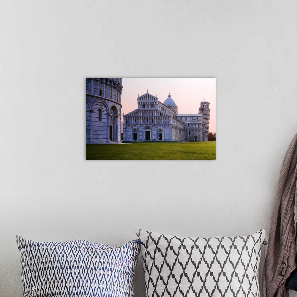A bohemian room featuring Italy, Tuscany, Pisa, the Cathedral and the leaning tower of Pisa
