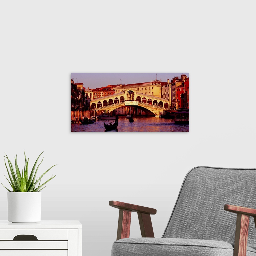 A modern room featuring Italy, Veneto, Venice, Canal Grande and Ponte di Rialto