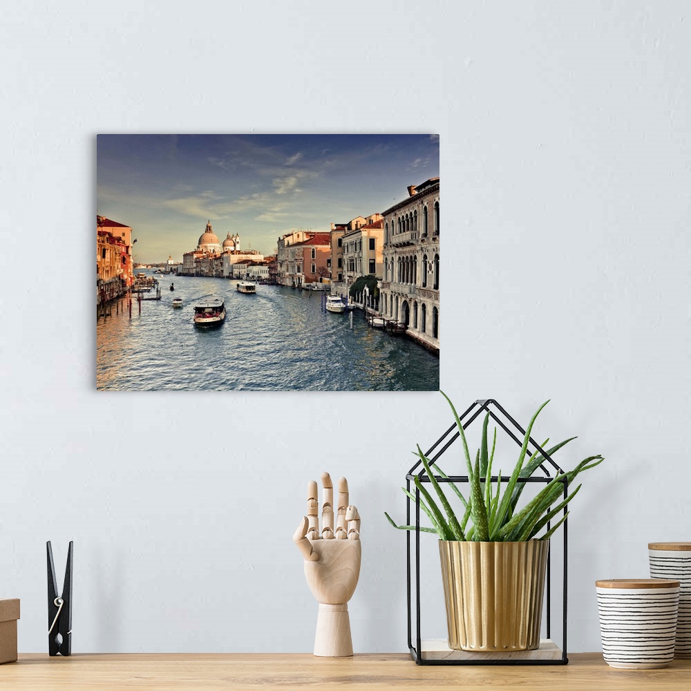 A bohemian room featuring Italy, Veneto, Mediterranean area, Venetian Lagoon, Adriatic Coast, Venezia district, Venice, Ven...
