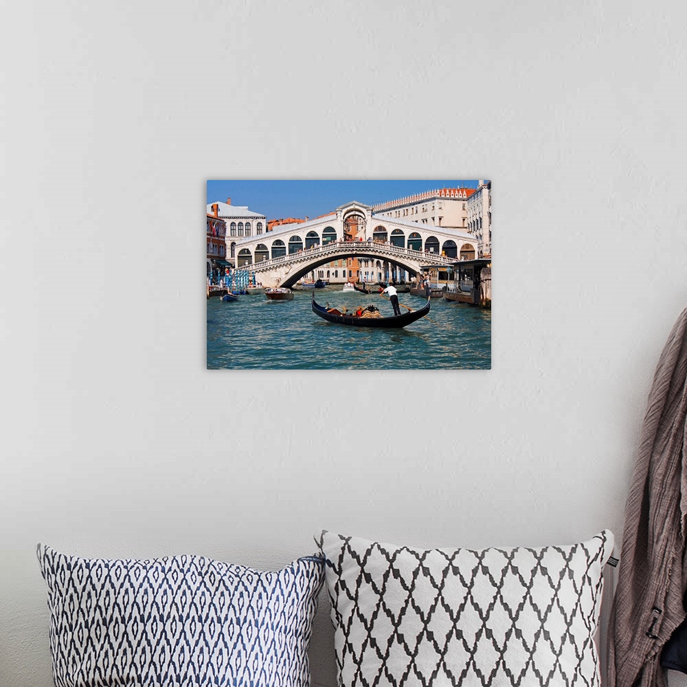 A bohemian room featuring Italy, Italia, Veneto, Venetian Lagoon, Venice, Venezia, Riato Bridge