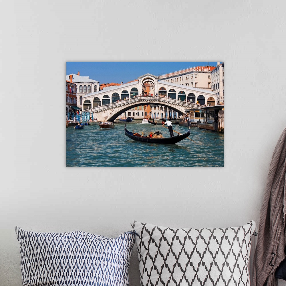 A bohemian room featuring Italy, Italia, Veneto, Venetian Lagoon, Venice, Venezia, Riato Bridge