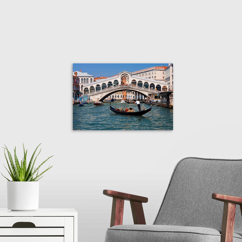 A modern room featuring Italy, Italia, Veneto, Venetian Lagoon, Venice, Venezia, Riato Bridge