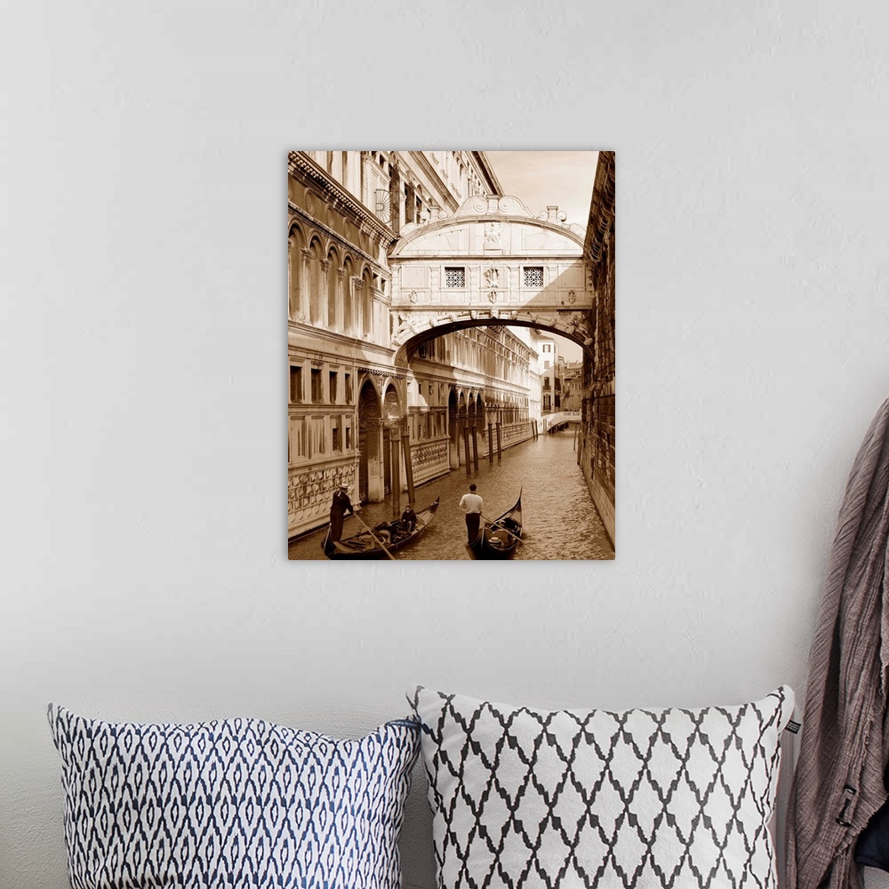 A bohemian room featuring Italy, Venice, Ponte dei Sospiri