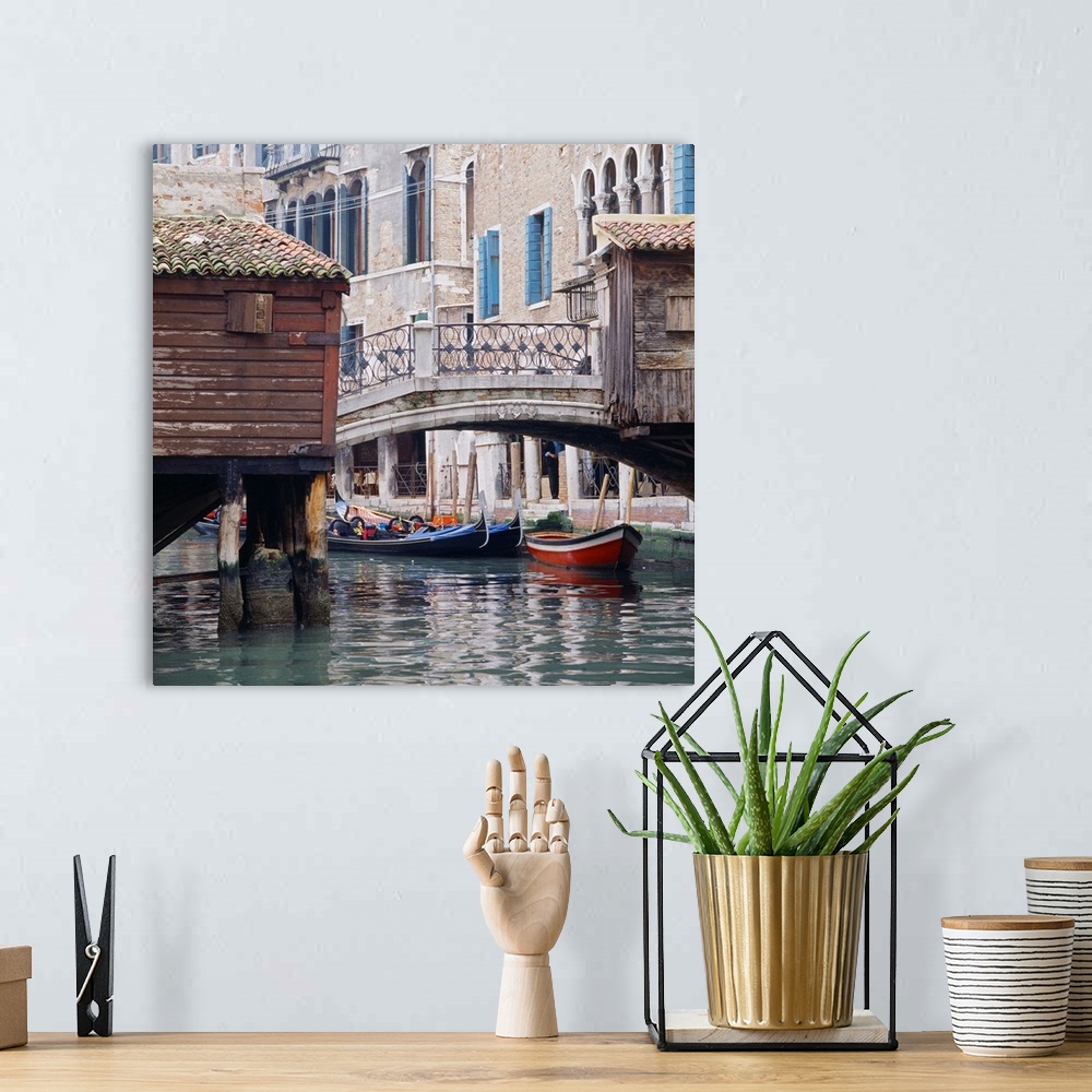 A bohemian room featuring Italy, Venice, Santi Apostoli bridge